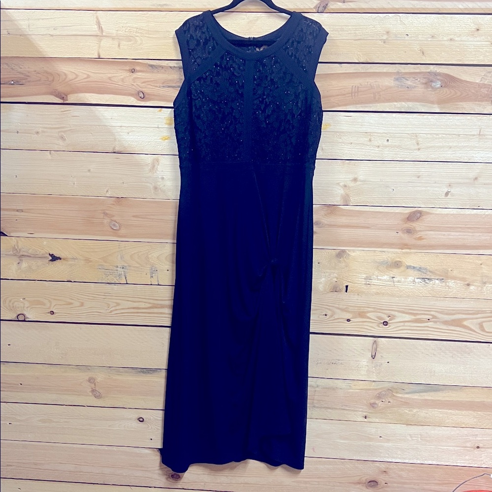 Elegant Black Maxi Dress